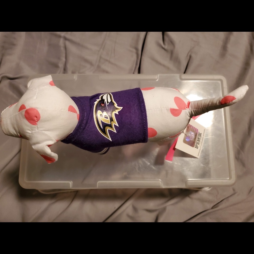 BALTIMORE RAVENS PINK FOOTBALL DOG NWT.
